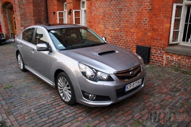 Subaru Legacy RS 2,0 Boxer Diesel - aspiracje do E? [test autokult.pl]