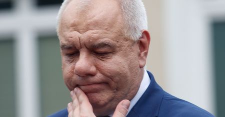 "Żałosne słowa". Tomasz Siemoniak oburzony wypowiedzią Jacka Sasina