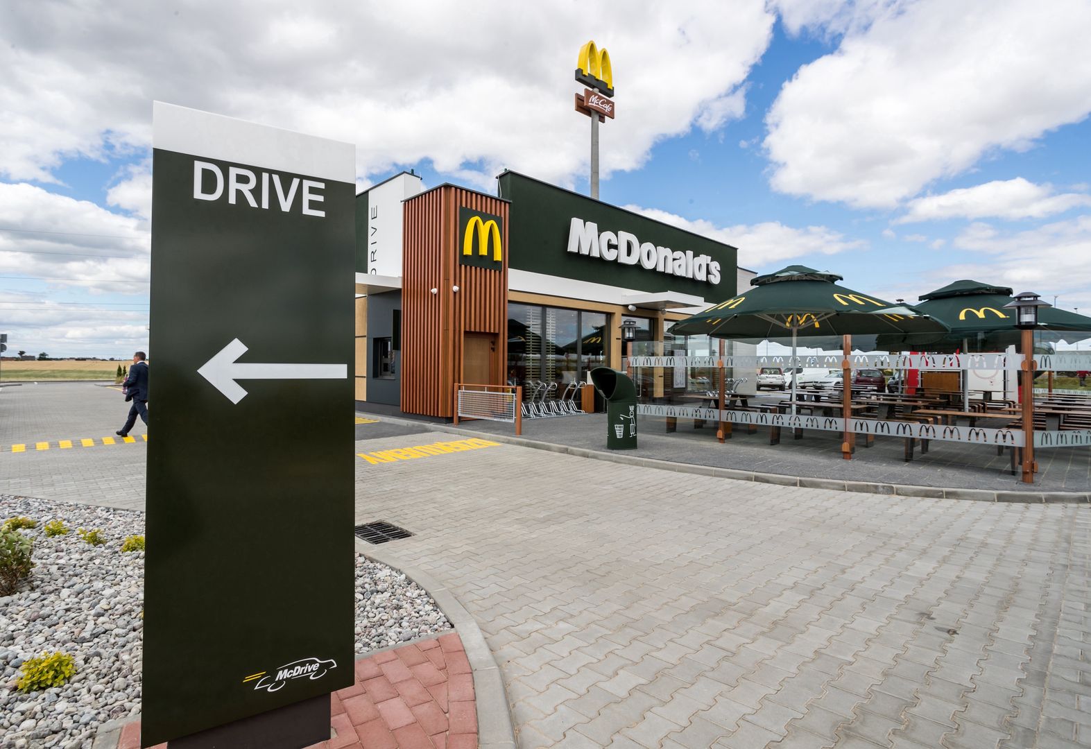 Pikantny skandal w McDonald's. Były szef ma oddać 105 mln dolarów