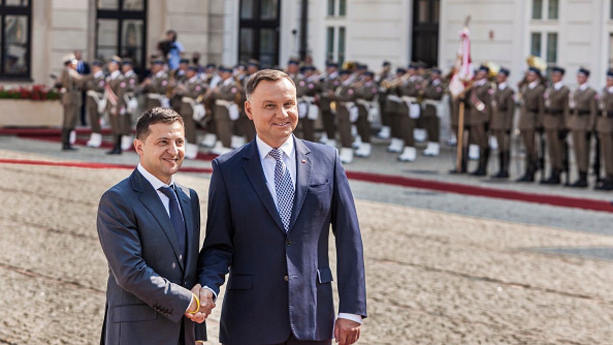 Którzy zagraniczni politycy są wysoko cenieni przez Ukraińców? Między innymi Polak