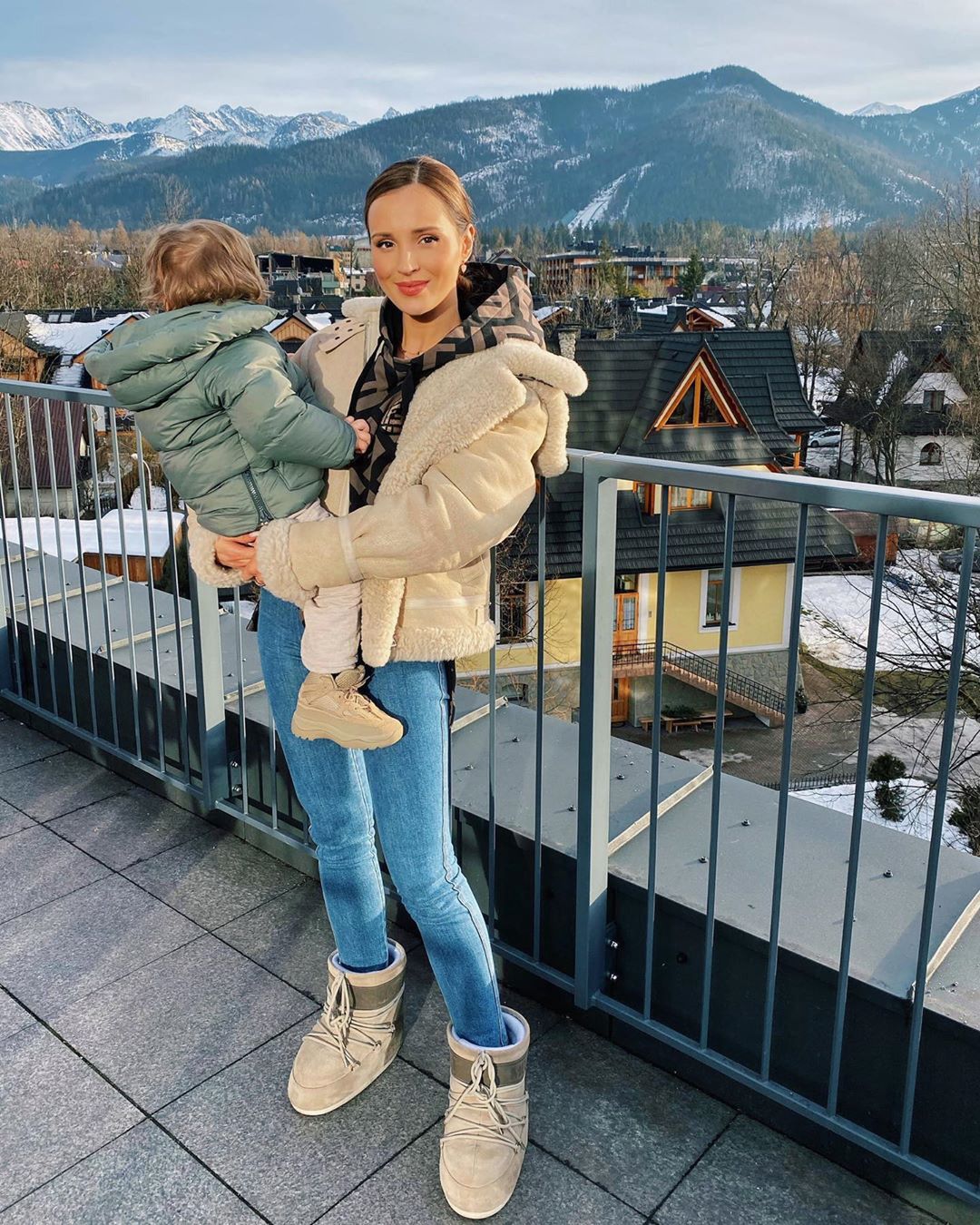 Marina Łuczenko-Szczęśna z synem