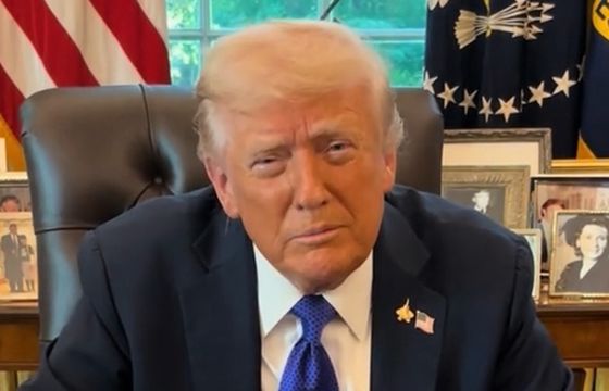 Trump stawia warunek przy sprzedaży właściciela TVN. Krytykuje CNN