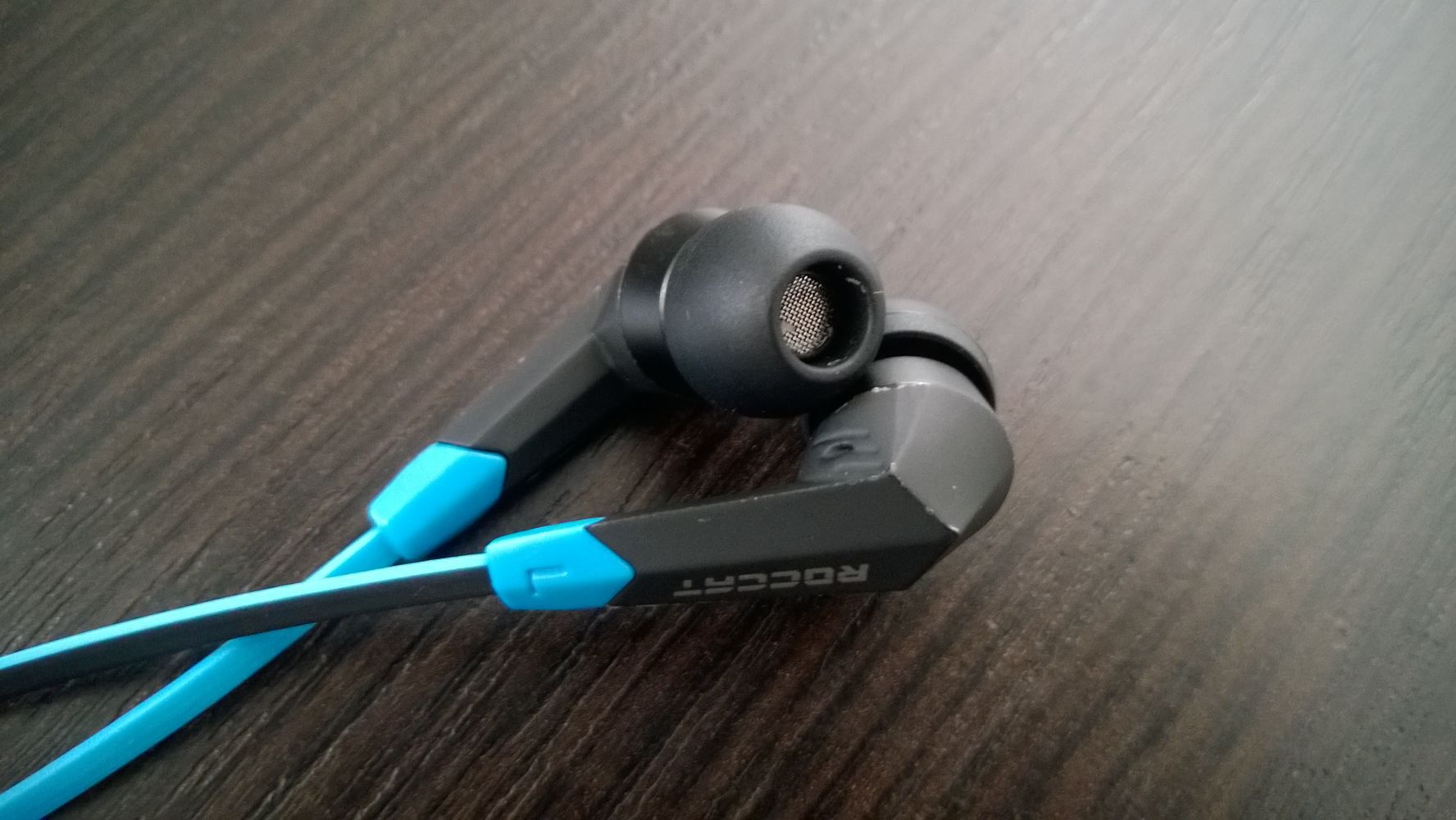 Roccat Syva – dokanałówki dla aktywnych, czyli granie i słuchanie w ruchu [test] 2