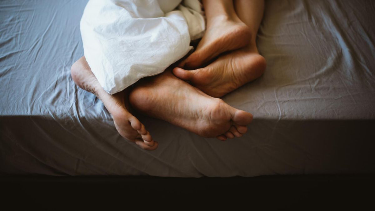 Odwrócona kowbojka jest pozycją seksualną, która budzi ambiwalentne uczucia