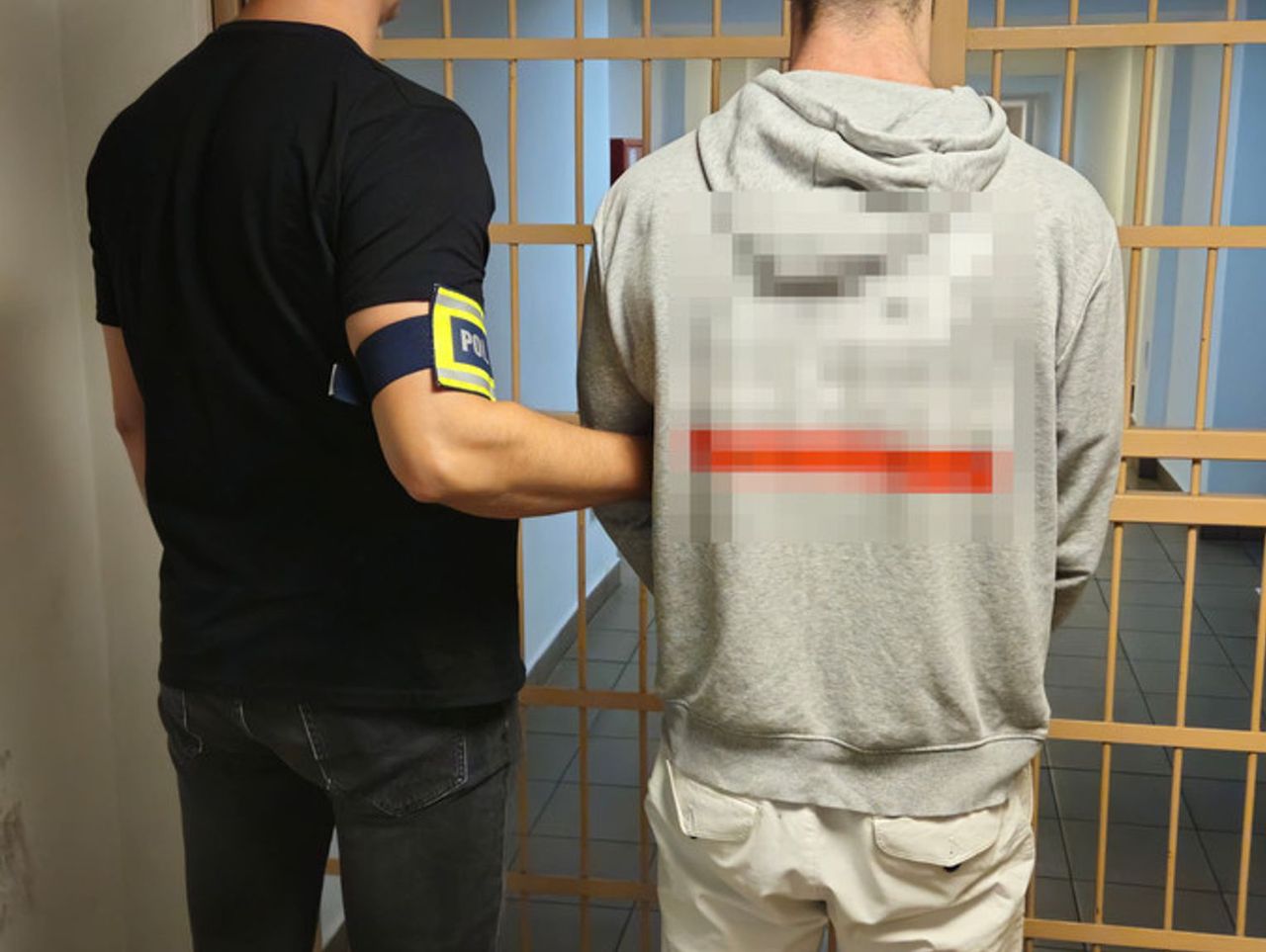 Warszawa: Była partnerka nie chciała pożyczyć mu pieniędzy. Pobił ją i okradł