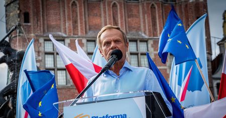 Donald Tusk zebrał pieniądze na kampanię. PO podała kwotę