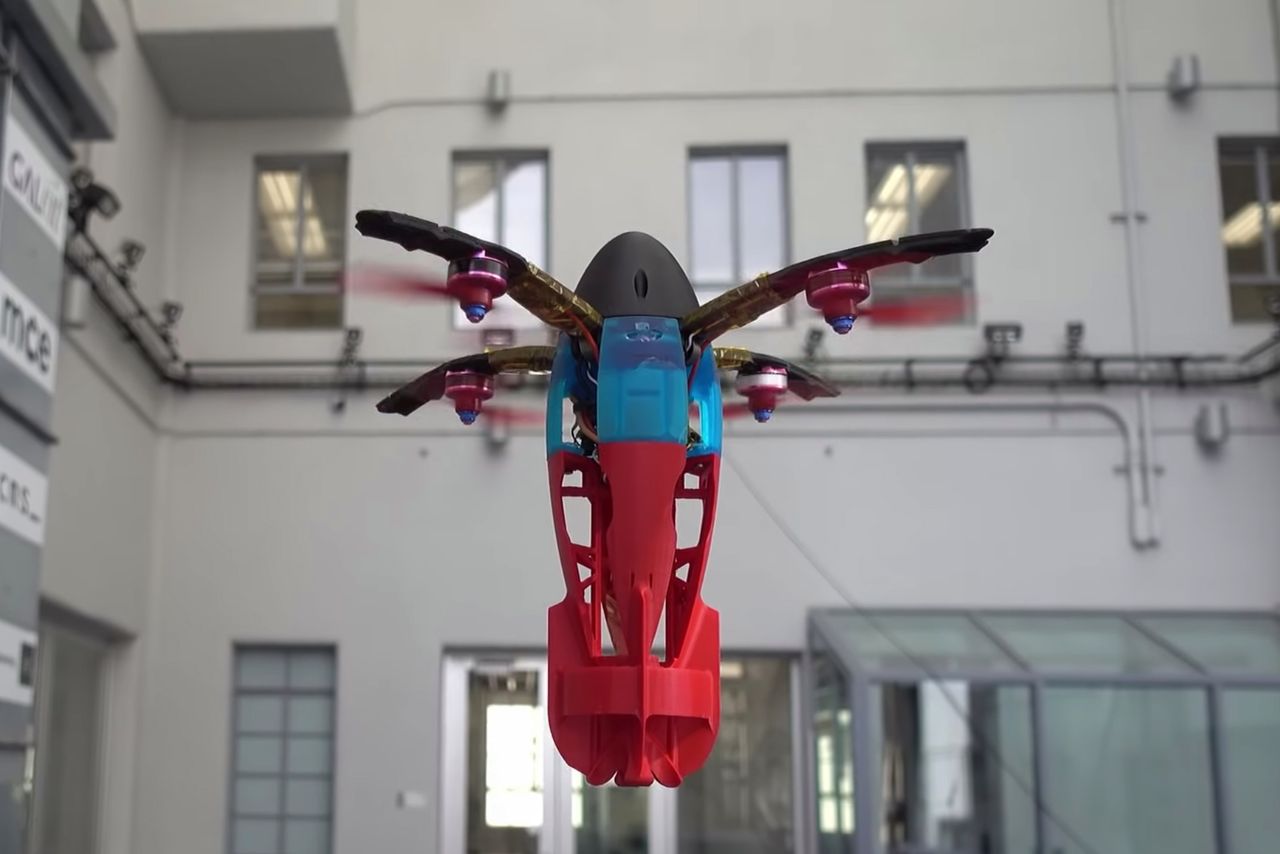 SQUID, czyli ”dron balistyczny” wystrzeliwany z wyrzutni