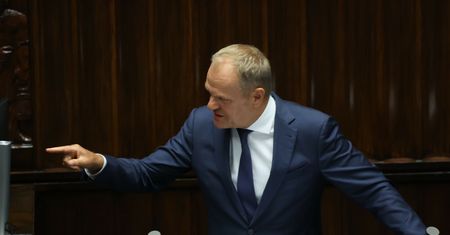 Tusk do zniesmaczonych wyborem Berka: Stop! Do szeregu! [OPINIA]