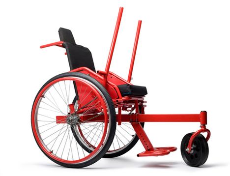 Nowoczesny wózek inwalidzki niczym czerwone Ferrari 1