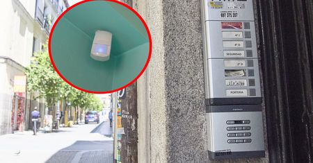 Turyści znaleźli ukrytą kamerę w apartamencie w Hiszpanii. Była skierowana na łóżko