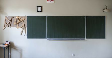 Nauczycielom nie podoba się decyzja MEN. Są wyniki badania