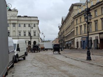 Warszawa: Tak wygląda plan filmu "Lalka". Nowy Świat przeniósł się do XIX wieku