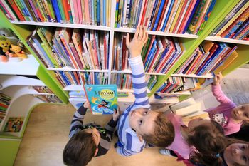 Toruń: Mieszkańcy lewobrzeża nie stracą dostępu do książek, ale szykują się zmiany
