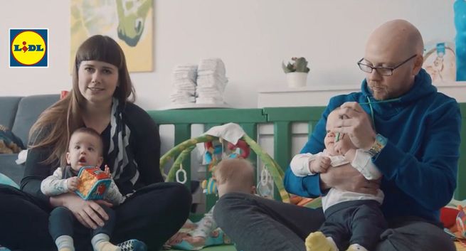 Budowlańcy i rodzice reklamują wędliny, jogurty i pieluchy marek własnych Lidla (wideo)