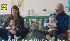 Budowlańcy i rodzice reklamują wędliny, jogurty i pieluchy marek własnych Lidla (wideo)