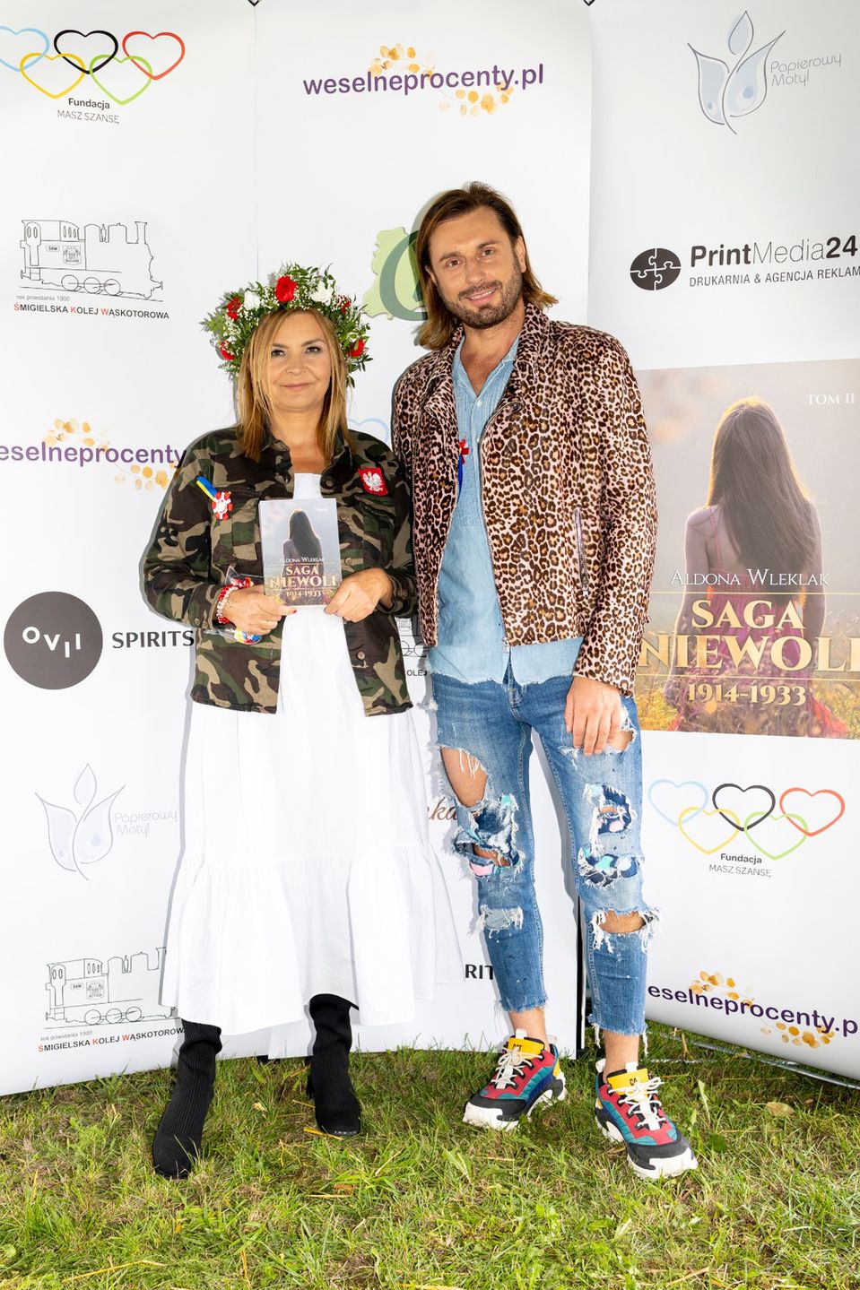 Aldona Wleklak i Rafał Grabias– premiera II tomu "Saga niewoli" w Śmiglu