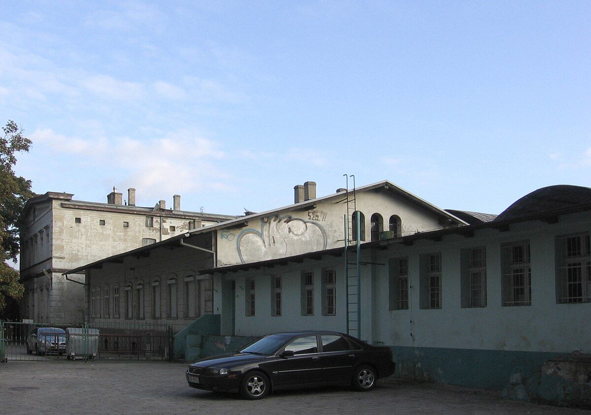 Idzie pod młotek. To najstarszy dworzec kolejowy w Polsce