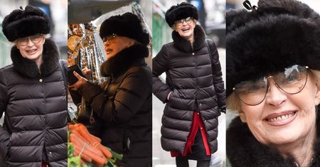 Promienna Beata Tyszkiewicz kupuje owoce na straganie. Polubiła zdrowy tryb życia? (ZDJĘCIA)