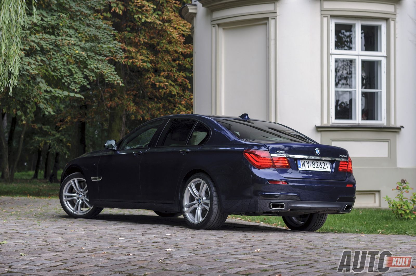 BMW 750d xDrive M-Sport kontra Audi A8 4.2 TDI quattro - test [galeria] 14