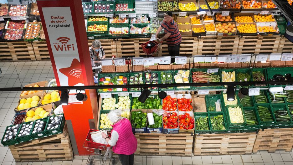 Auchan zamknął sklepy w dwóch miastach (zdj. ilustracyjne)
