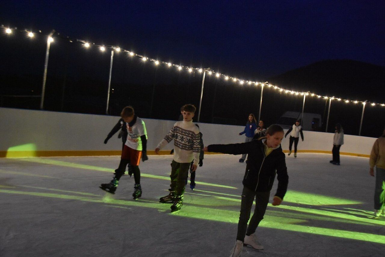 Już 28 listopada otwarte będzie lodowisko w Jedlinie-Zdroju