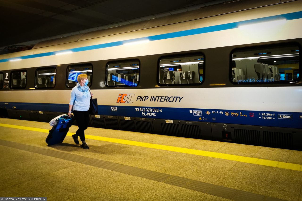 Wakacje 2020. Do PKP Intercity wracają kuszetki i wagony sypialne