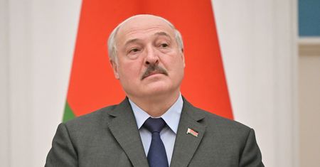 To się dzieje na Białorusi. Zdjęcie księdza katolickiego obiegło świat