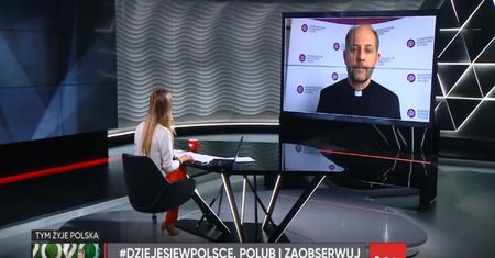 Religia w szkołach. Większość Polaków jej nie chce, duchowny komentuje