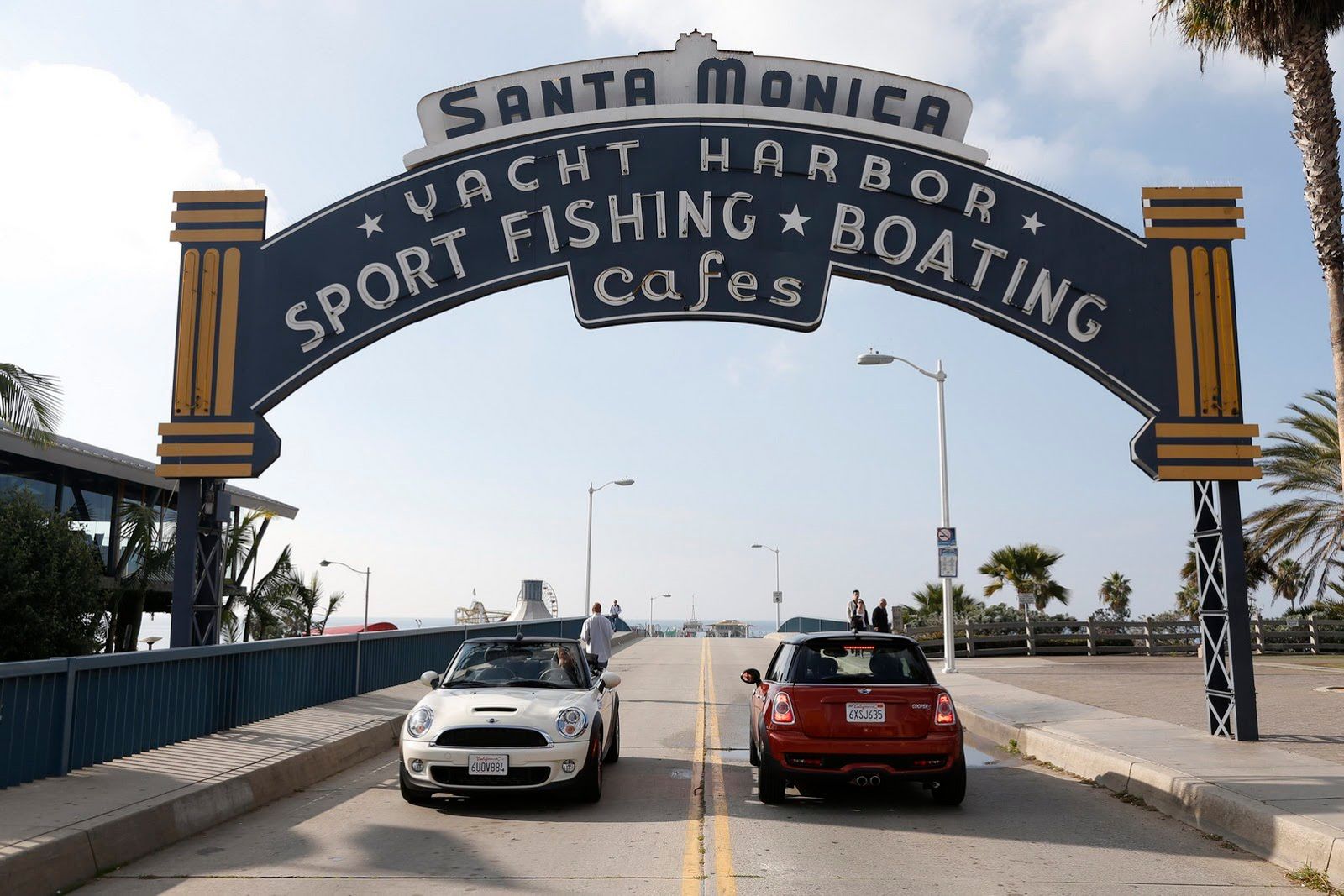 Galeria Mini jako celebracja sprzedaży półmilionowego egzemplarza w USA 123