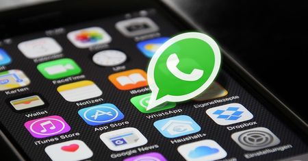 Obsługa Allegro czeka teraz też na WhatsAppie