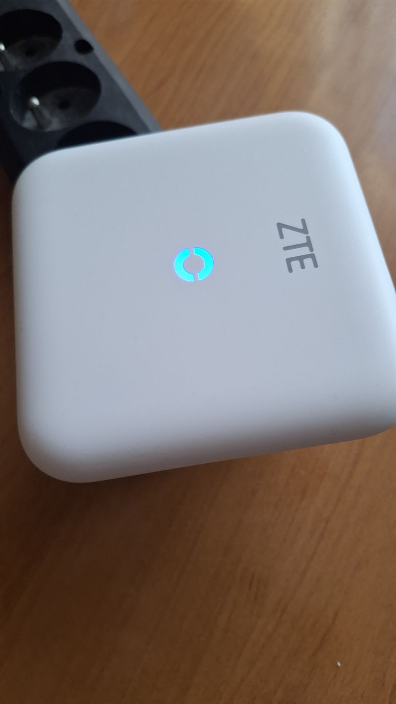 Router ZTE MF17B