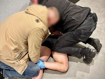 Gdańsk: 36-letni furiat demolował hotel i atakował ludzi. Policjanci musieli użyć tasera