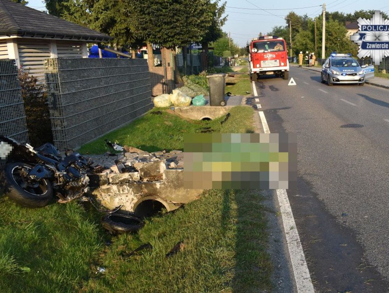 Sławniów: Osobówka zajechała drogę motocykliście. 36-latek zginął