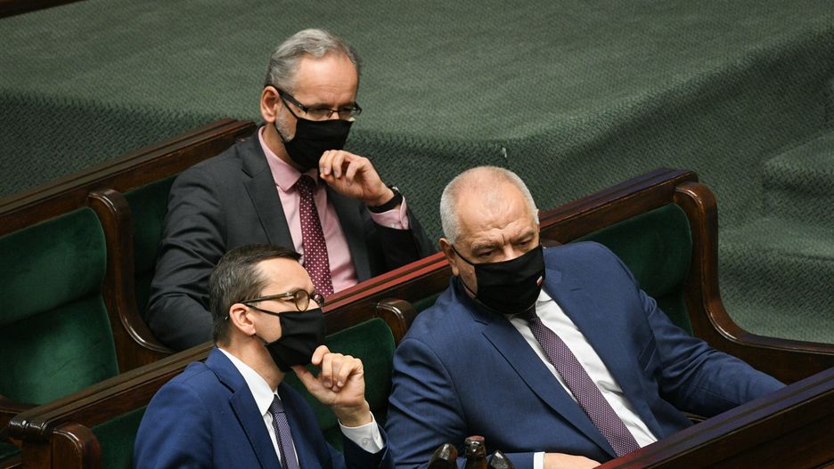 Wybory kopertowe. Sondaż: czy premier powinien stanąć przed sądem?