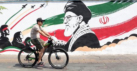 Iran nie wraca do rozmów z USA. "Wymiana wiadomości to nie negocjacje"