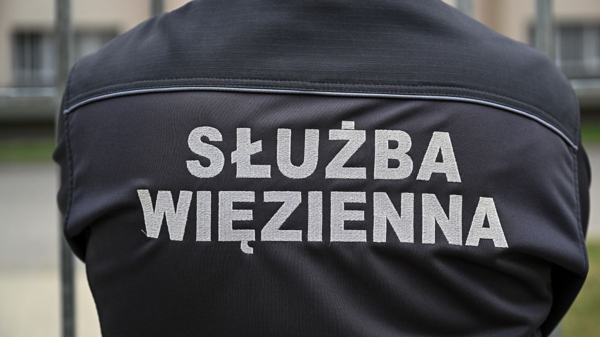 Wśród podejrzanych jest funkcjonariusz SW