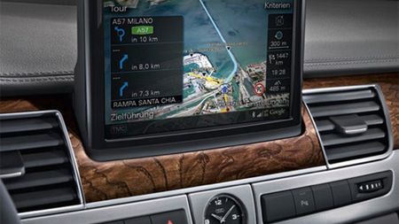 Tego jeszcze nie grali – Audi A8 z Google Earth w parze! 1