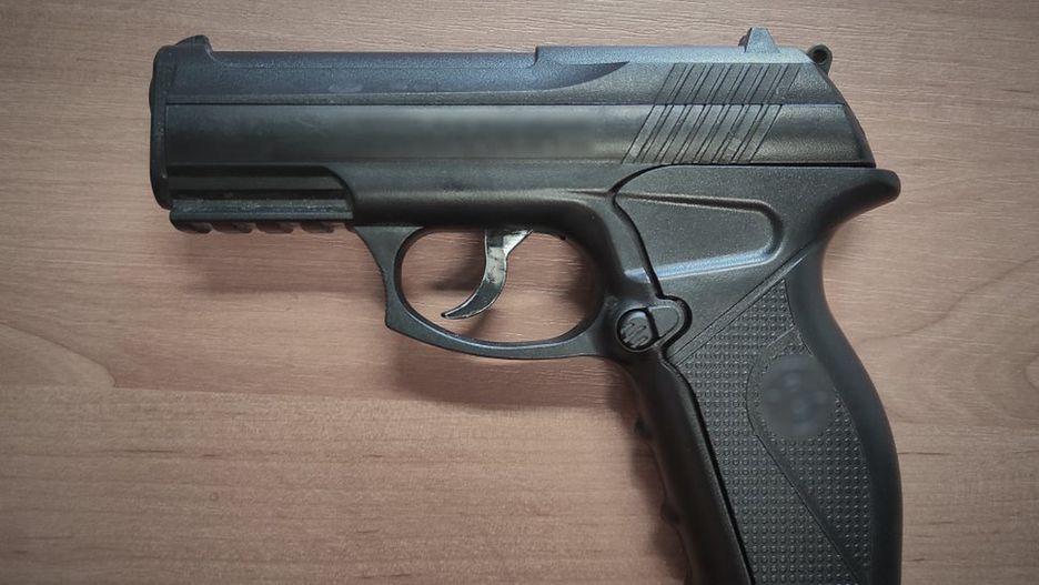 Śląskie. 43-latek ostrzelał dwie wiaty przystankowe w Czańcu. 