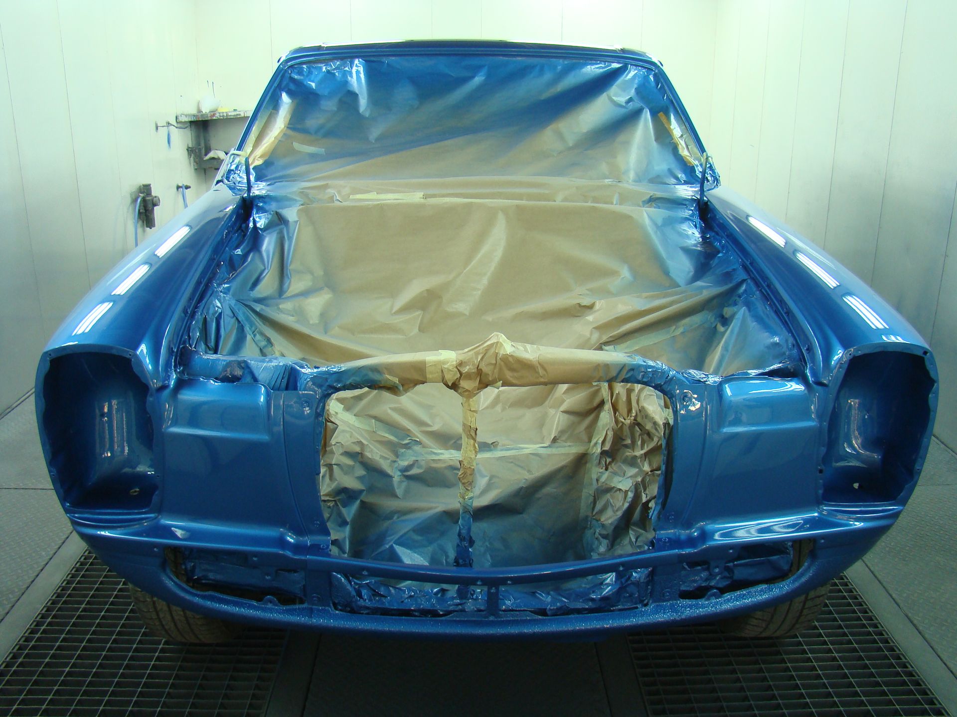 Mercedes 250C (W114) Coupe - lakierowanie 5