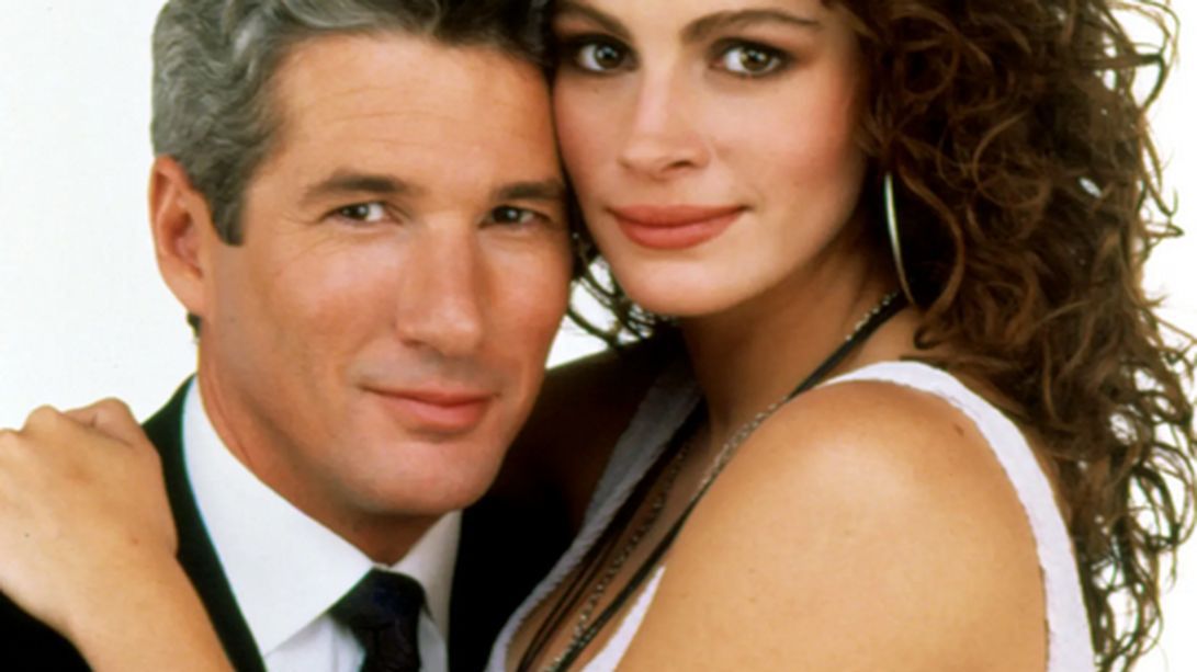 Richard Gere wraz z Julią Roberts na zdjęciu promocyjnym do "Pretty woman". Zagrał w nim jedną ze swoich najsłynniejszych ról.