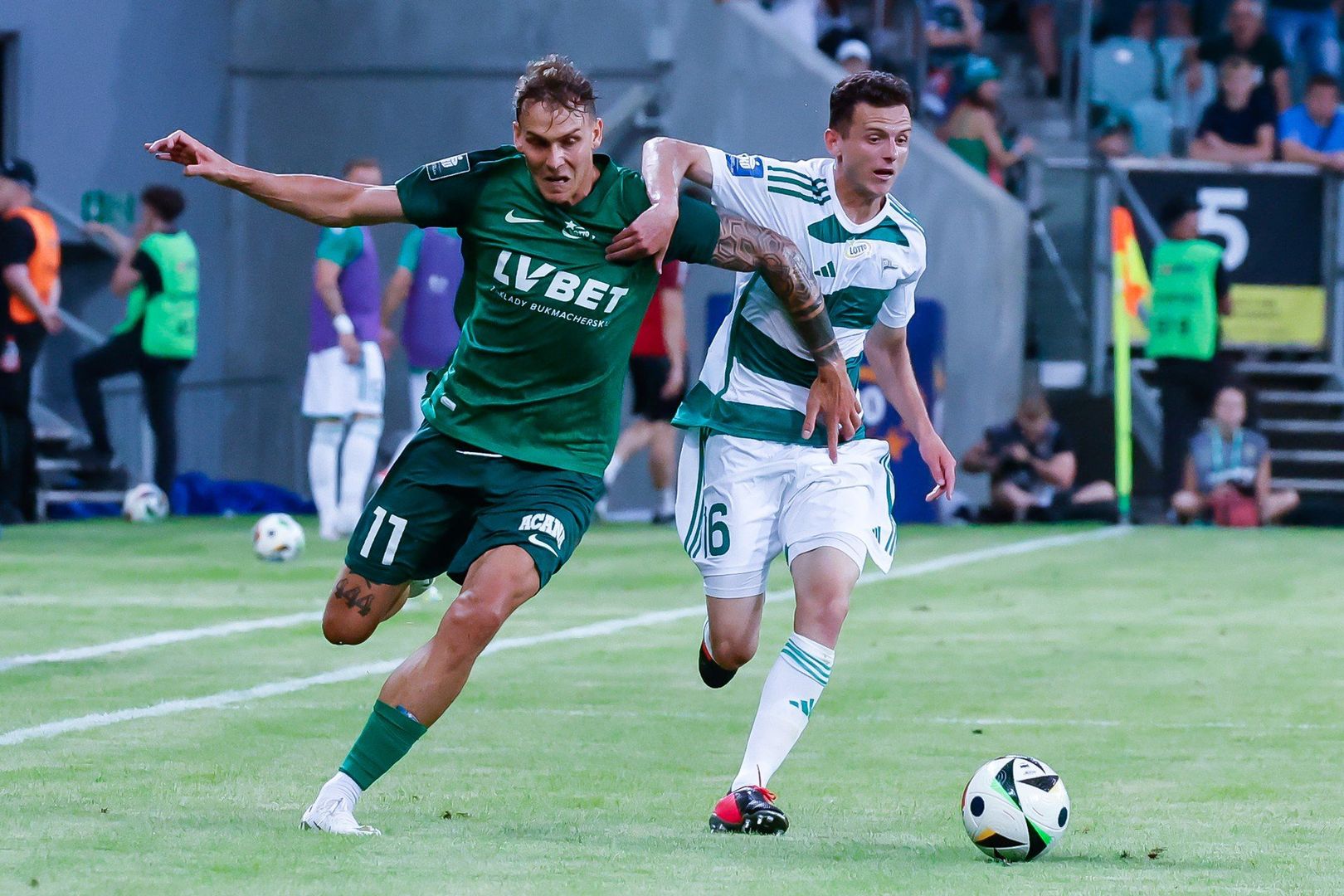 LOUIS D&#39;ARRIGO - MELBOURNE VICTORY FC