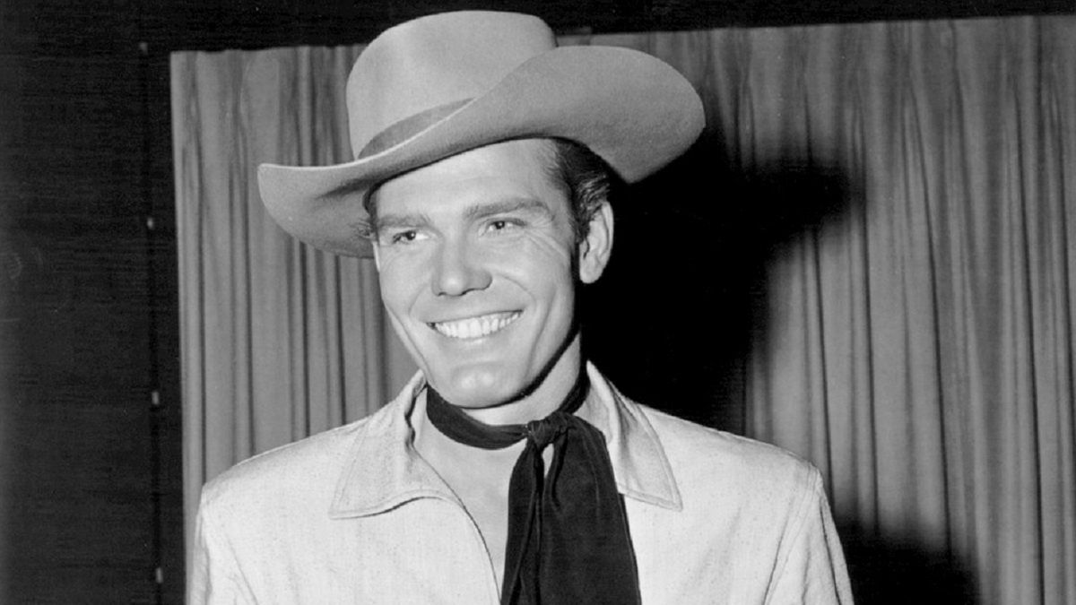 Donald May nie żyje 