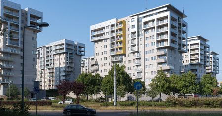 Nie płacił czynszu, ale lubił drogie zakupy. Pierwszy taki wyrok sądu