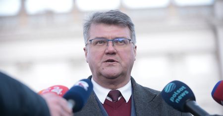 Nie tylko Kamiński. Wąsik też rozpoczął głodówkę