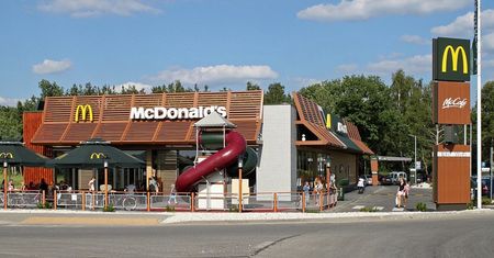 Afera w McDonald’s w Zabrzu. Policja zatrzymała pracowniczkę