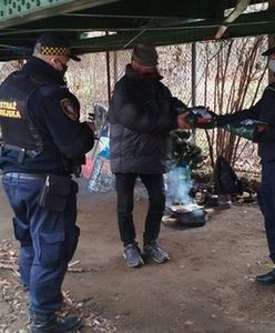 Katowice. Zima nie odpuszcza, nie odpuszczają też ci którzy pomagają słabszym