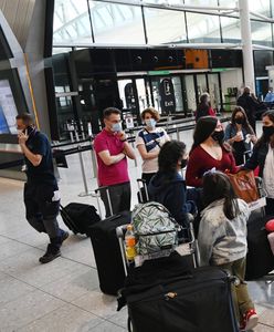 Bałagan na lotnisku Heathrow w Londynie. Pasażerowie mdleli w kolejkach