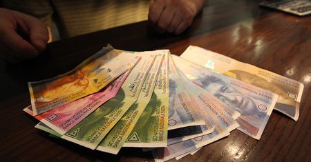 Banki mają problemy z ugodami. Frankowicze wolą procesy