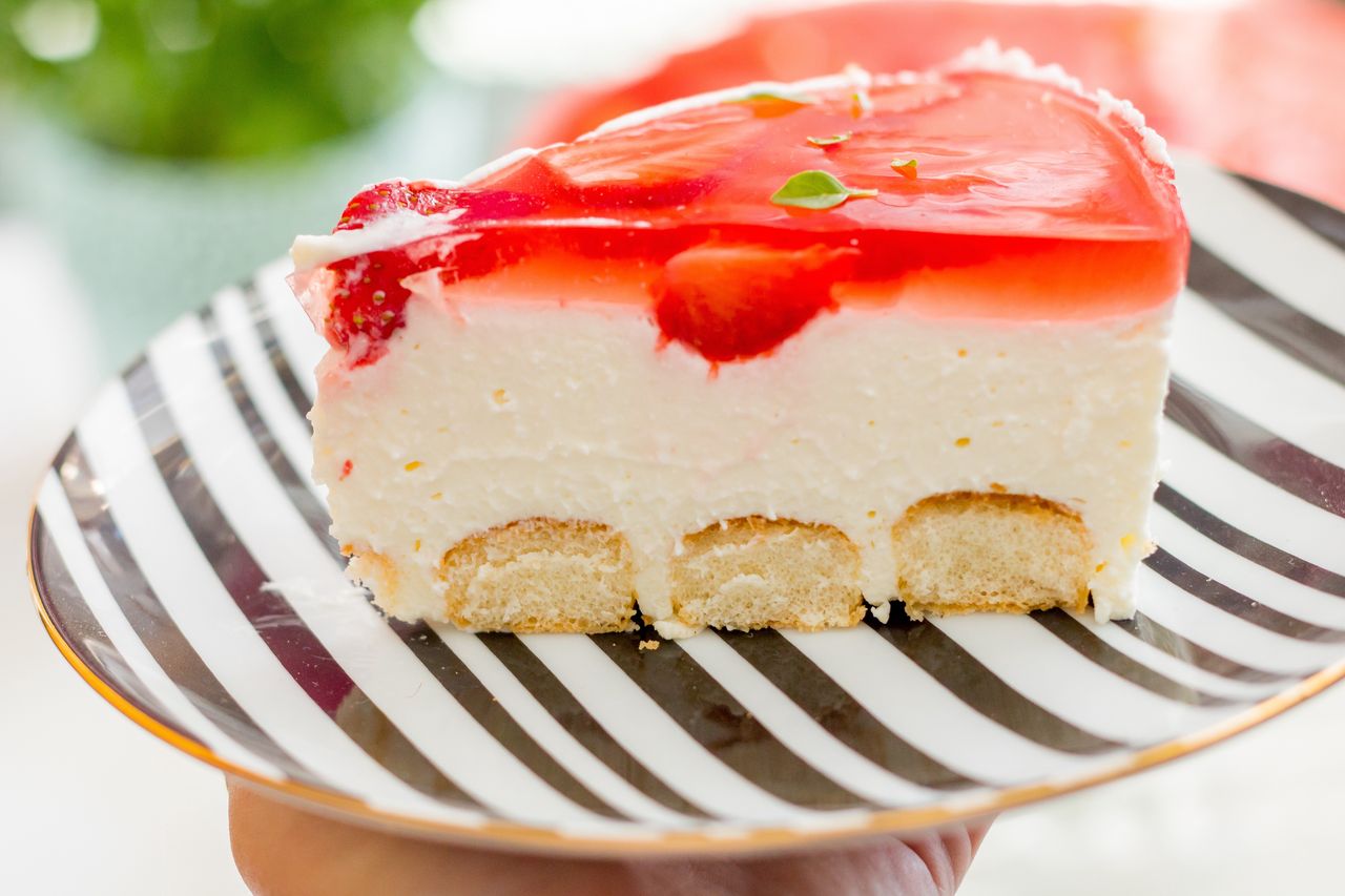 No-bake cheesecake is one of the favorite summer desserts.