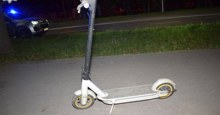 Hulajnogi elektryczne pod lupą policji w Zamościu. Alkohol, brak kasku i jazda z pasażerem